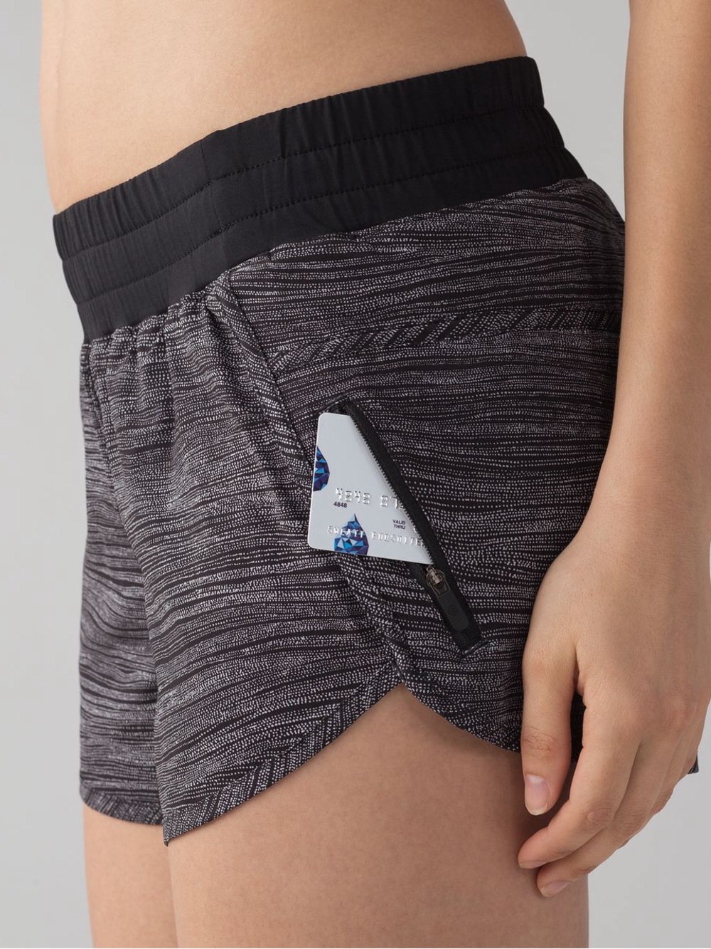 Lululemon Tracker Short IV (4-way Stretch - Bit Point Ice Grey Black / Black